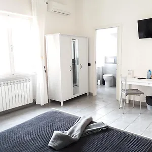 https://affittacamere-delfo.it-tuscanyhotel.com